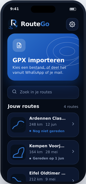 RouteGo op een telefoon: de routelijst met een grote GPX-importkaart